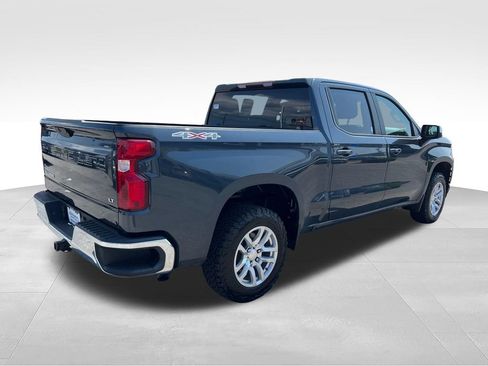 Used 2022 Chevrolet Silverado 1500 LT AWD/4WD image 5