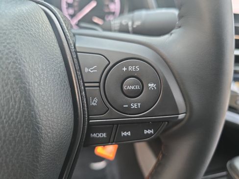 Used 2024 Toyota Camry SE image 17