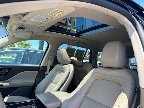 Used 2023 Lincoln Aviator Reserve w/ Equipment Group 201A AWD/4WD image 19