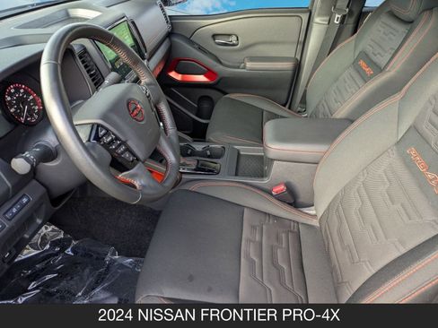 Used 2024 Nissan Frontier PRO-4X w/ Off-Road Protection Package image 14