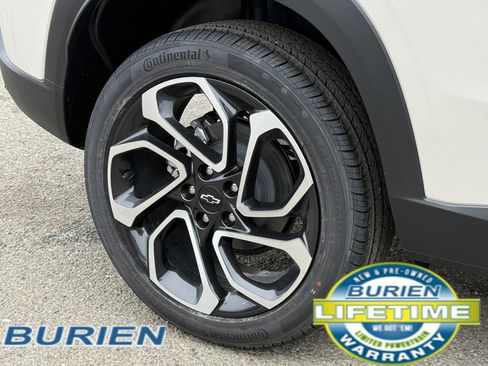 New 2026 Chevrolet Trax RS w/ Driver Confidence Package image 34