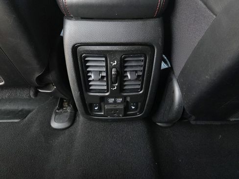 Used 2024 Dodge Durango GT RWD image 24