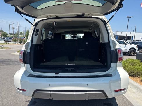Used 2020 Nissan Armada Platinum w/ Captain's Chairs Package AWD/4WD image 10