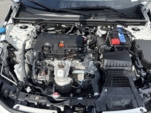 Used 2024 Honda Civic Sport image 35