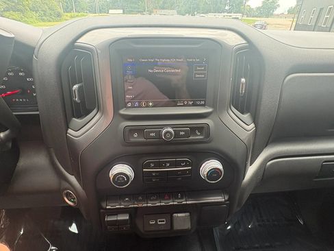 Used 2023 GMC Sierra 1500 Pro AWD/4WD image 12