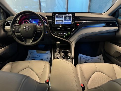 Used 2021 Toyota Camry XSE AWD/4WD image 9