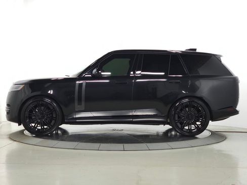 Used 2026 Land Rover Range Rover SE AWD/4WD image 2