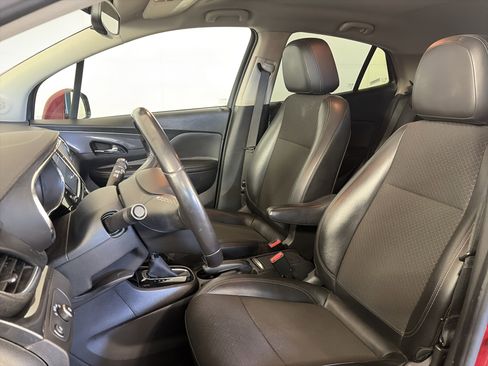 Used 2020 Buick Encore Preferred w/ Safety Package AWD/4WD image 14