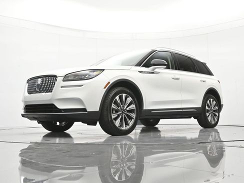 Used 2022 Lincoln Corsair Reserve w/ Elements Package FWD image 36