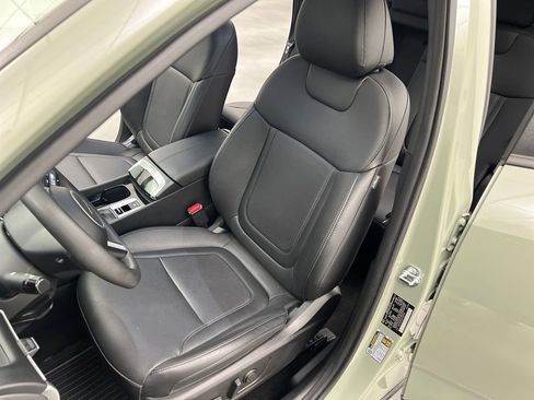 Used 2025 Hyundai Santa Cruz SEL FWD image 9