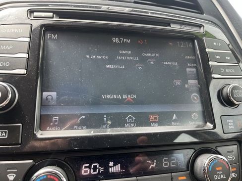 Used 2018 Nissan Maxima Platinum w/ Interior Lighting Package image 18