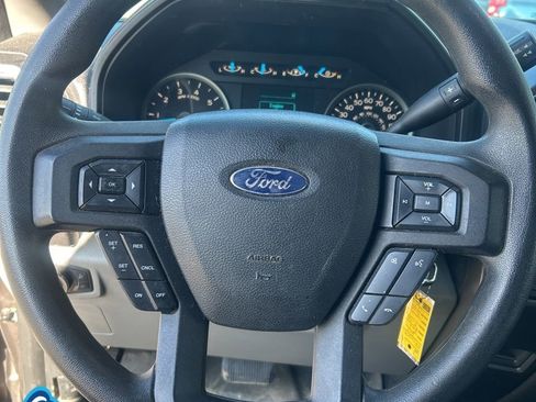 Used 2015 Ford F150 XLT w/ Trailer Tow Package image 17