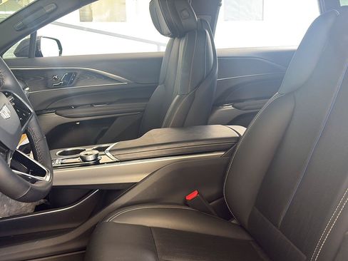 Used 2024 Cadillac Lyriq Luxury w/ LPO, Floor Liner Package RWD image 8