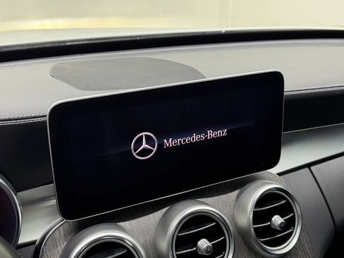 Used 2019 Mercedes-Benz C 300 Sedan image 21