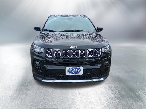 Used 2024 Jeep Compass Limited AWD/4WD image 9