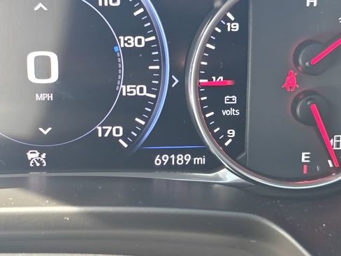 Used 2019 Chevrolet Blazer Premier w/ Sun and Wheels Package image 11