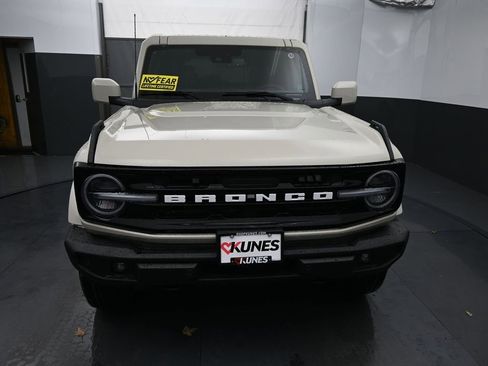 New 2026 Ford Bronco Outer Banks image 7