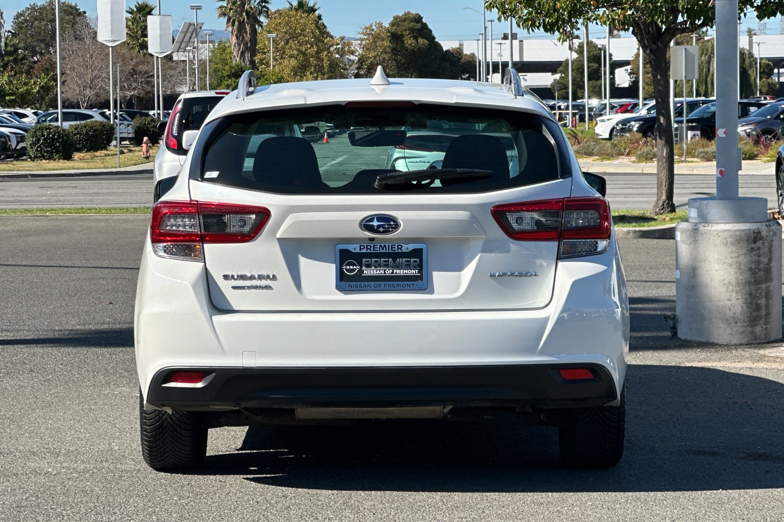 Used 2022 Subaru Impreza 2.0i Premium w/ Popular Package #3 AWD/4WD image 5