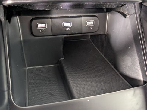 Used 2023 Kia Sorento LX FWD image 21