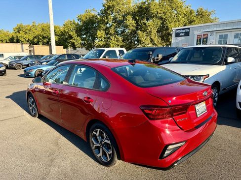 Used 2021 Kia Forte LXS FWD image 6