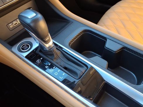 Certified 2023 Nissan Sentra SV w/ SV Premium Package FWD image 24