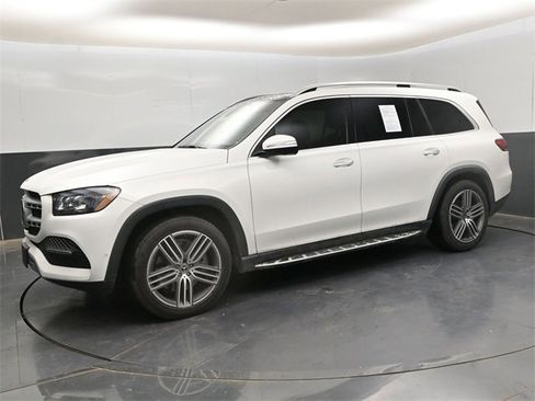 Used 2022 Mercedes-Benz GLS 450 4MATIC image 4