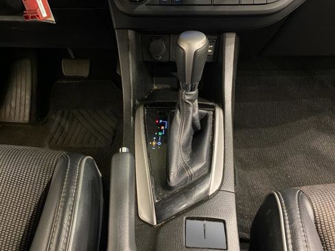 Used 2016 Toyota Corolla S image 17