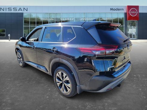 Certified 2023 Nissan Rogue SV image 6