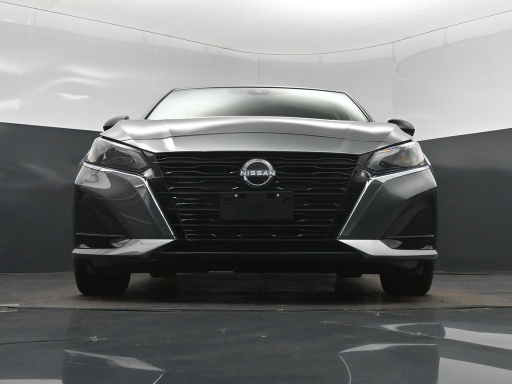 Used 2025 Nissan Altima 2.5 S FWD image 45