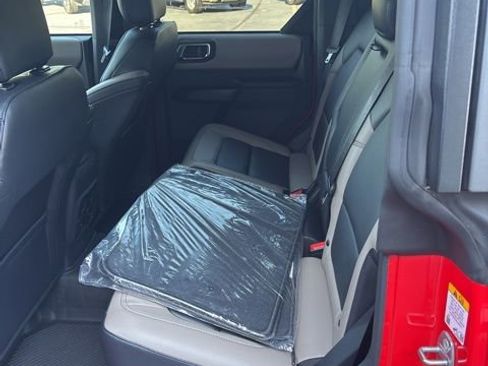 Used 2024 Ford Bronco Wildtrak AWD/4WD image 25