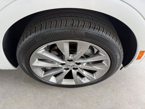 Used 2023 Buick Envision Avenir AWD/4WD image 52