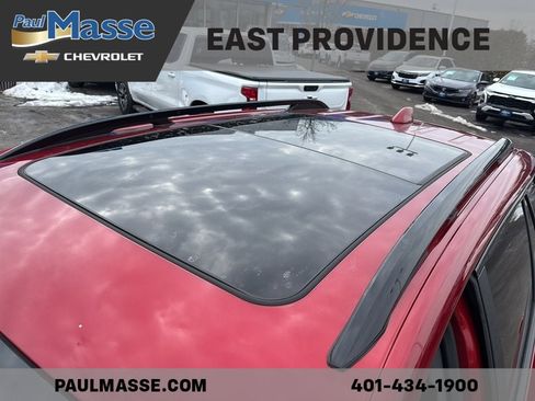 Certified 2023 GMC Terrain SLE w/ Driver Convenience Package image 9