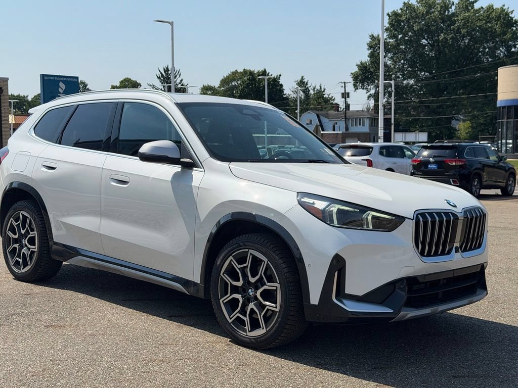 Used 2023 BMW X1 xDrive28i w/ Premium Package AWD/4WD image 7