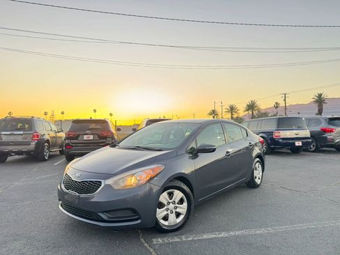 Used 2015 Kia Forte LX w/ Popular Package image 2