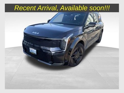 Certified 2024 Kia EV9 GT-Line AWD/4WD image 1