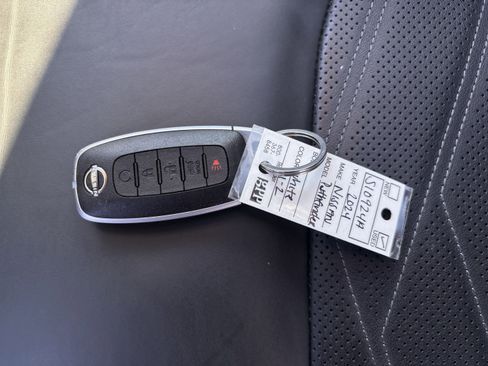 Used 2024 Nissan Pathfinder Platinum w/ Cargo Package image 37