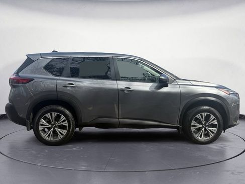Used 2023 Nissan Rogue SV image 6