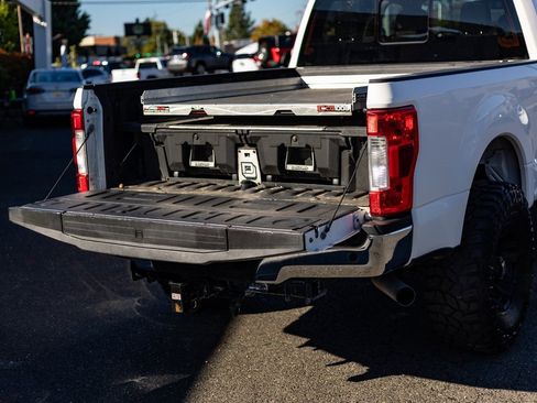Used 2019 Ford F250 Lariat w/ Lariat Ultimate Package image 10