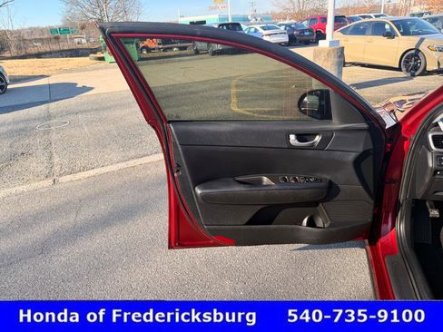 Used 2019 Kia Optima S w/ S Panoramic Sunroof Package image 29