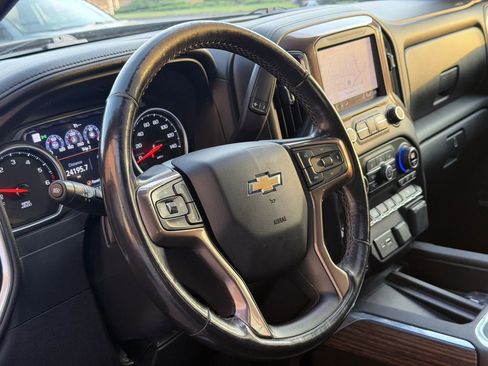 Used 2020 Chevrolet Silverado 1500 High Country image 7