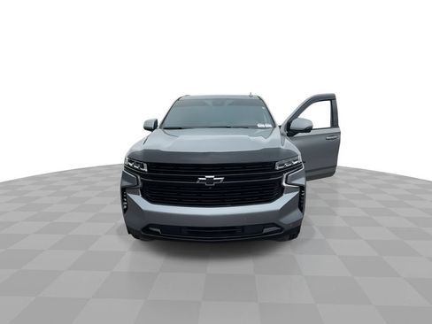 Used 2023 Chevrolet Suburban RST w/ Luxury Package AWD/4WD image 3
