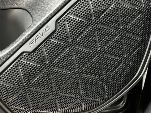 Used 2025 Toyota RAV4 XLE Premium image 23