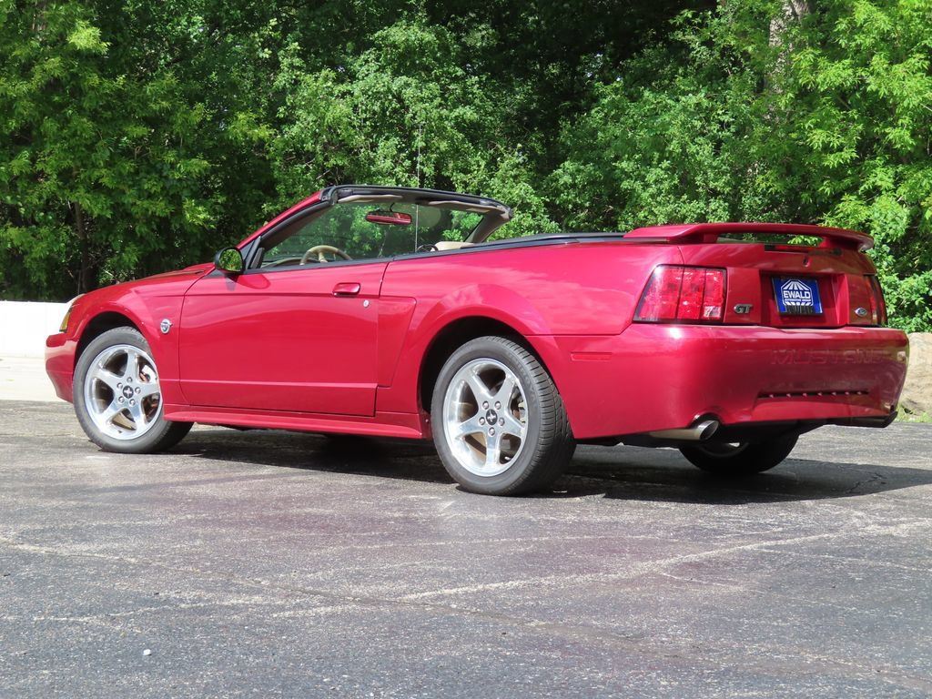 Used 2004 Ford Mustang GT RWD image 7
