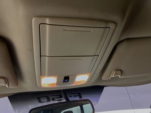 Used 2010 Ford F150 Lariat image 21