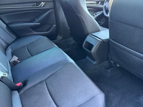 Used 2019 Honda Accord Sport image 18