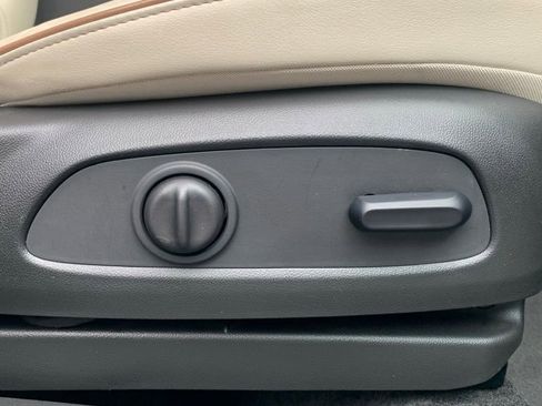 Used 2024 Buick Encore GX Avenir w/ Avenir Convenience Package image 13