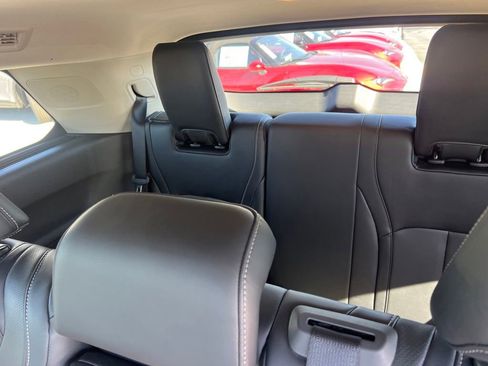 Used 2023 INFINITI QX60 Pure FWD image 40