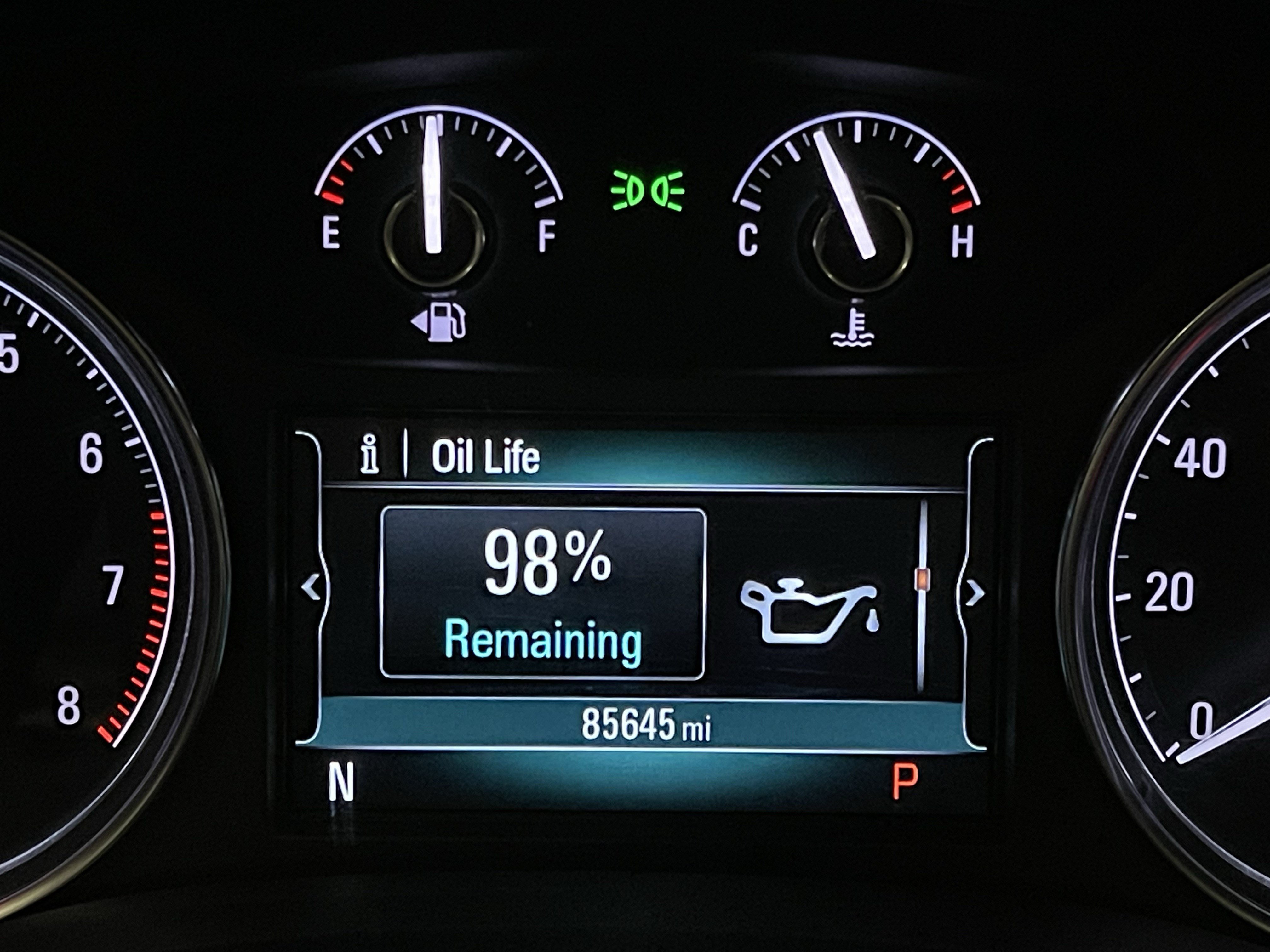 Used 2019 Buick Enclave Essence AWD/4WD image 21