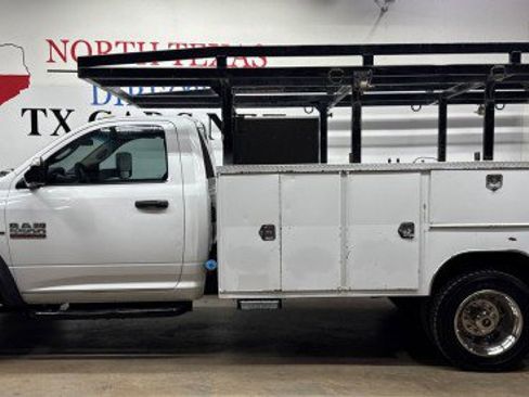 Used 2017 RAM 5500 Tradesman w/ Power & Remote Entry Group image 10