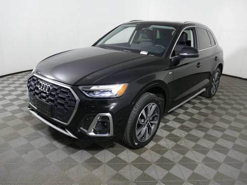 Used 2023 Audi Q5 2.0T Premium w/ Convenience Package AWD/4WD image 7